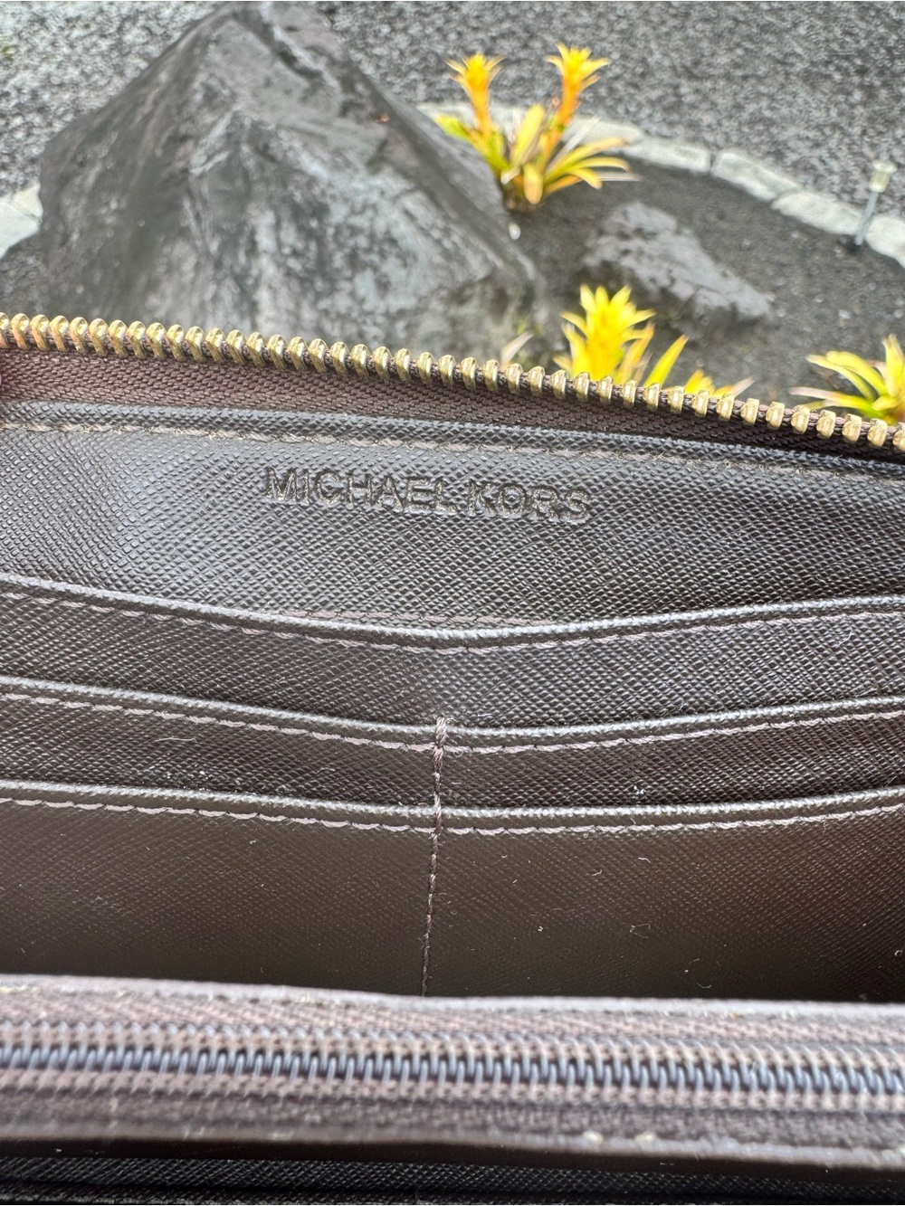Michael Kors Jet Set Brown MK Signature Zip Around Wristlet Wallet - Picture 8 of 8